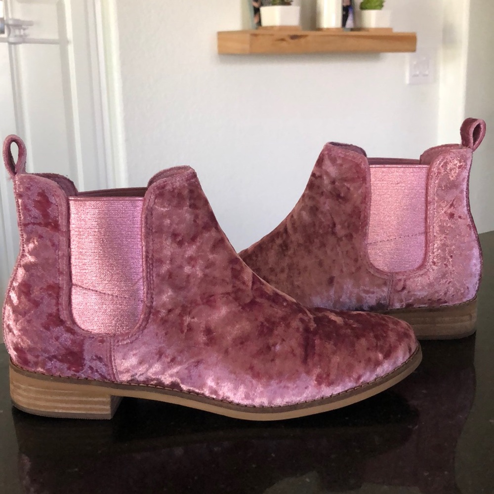 Toms Pink Velvet Chelsea Ankle Boots - Picture 3 of 7